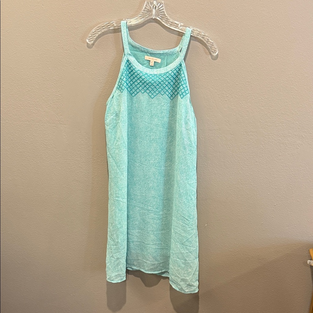 Skies Are Blue Turquoise Textured Garment